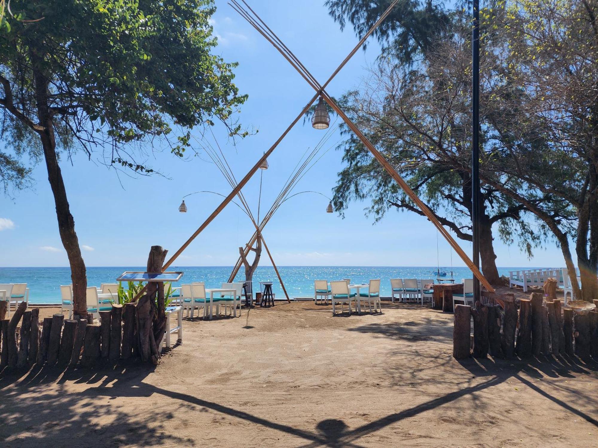 Formosa Beach Club & Bungalow Gili Air Exterior photo